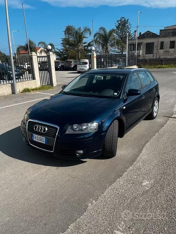 Usata Audi A3 140 CV (102 kW) 2008 Blu Utilitaria