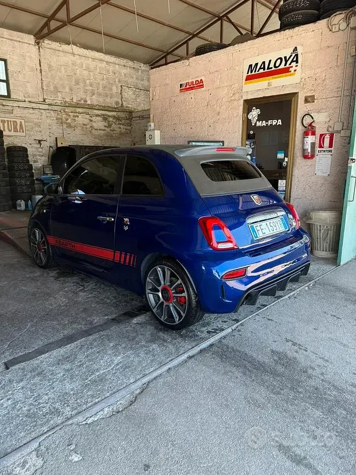 Usata Abarth 595 Turismo 165 CV (121 kW) 2016 Bluazzurro Cabrio