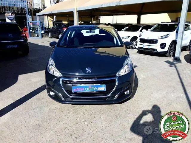 Usata Peugeot 208 Allure 75 CV (55 kW) 2016 Grigio Utilitaria