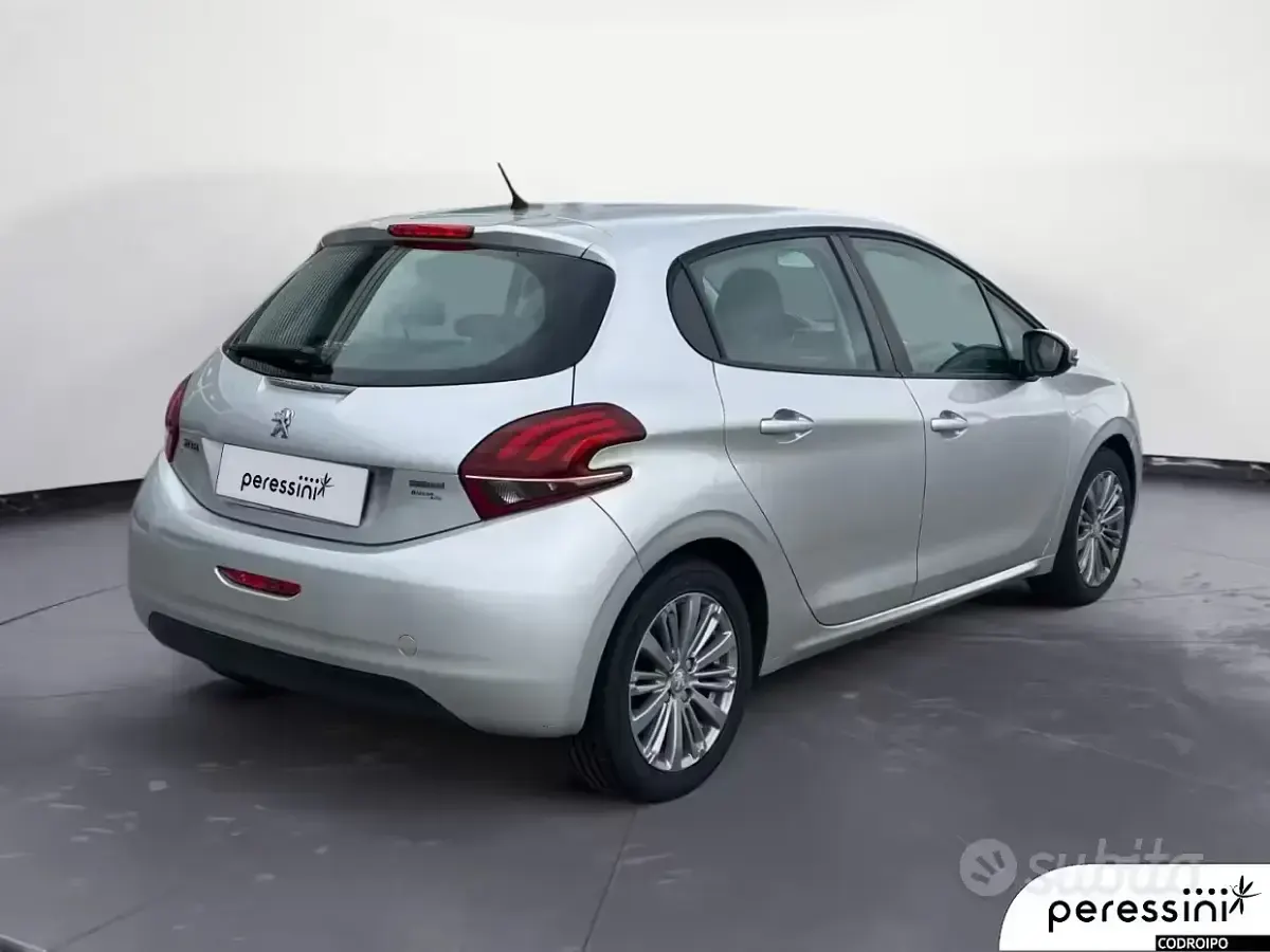 Gebraucht Peugeot 208 Active 82 PS (60 kW) 2016 Grau Kleinwagen