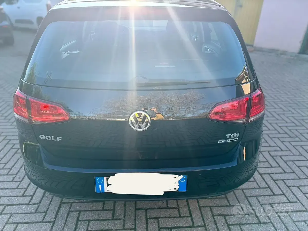 Usata VW Golf VII Trendline 110 CV (80 kW) 2016 Nero Berlina