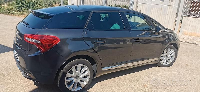 Usata DS Automobiles DS5 Sport Chic 163 CV (119 kW) 2015 Utilitaria