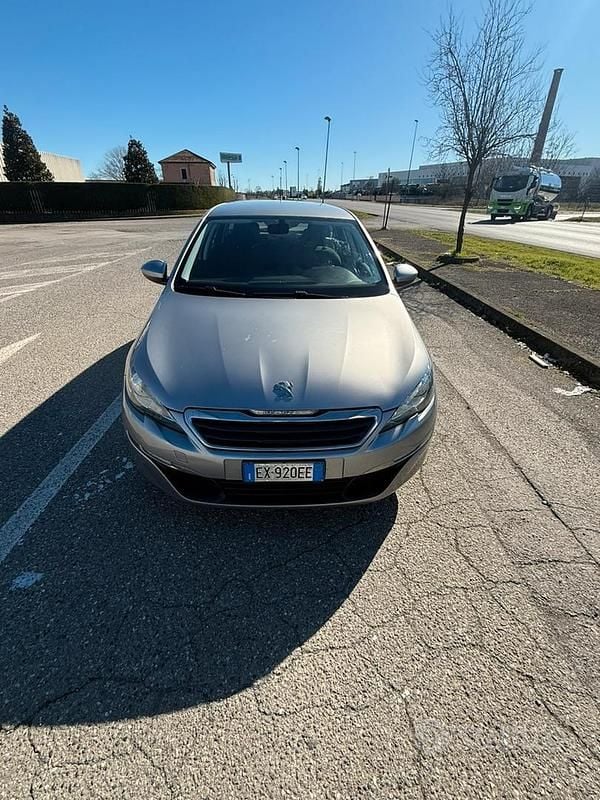 Usata Peugeot 308 SW Business-Line 92 CV (67 kW) 2014 Grigio Station wagon