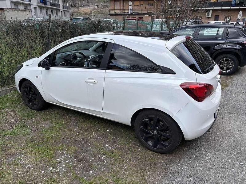 Usata Opel Corsa 90 CV (66 kW) 2016 Bianco Utilitaria
