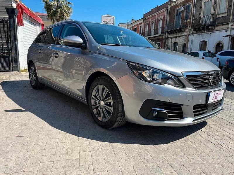 Usata Peugeot 308 Allure 131 CV (96 kW) 2021 Grigio Station wagon