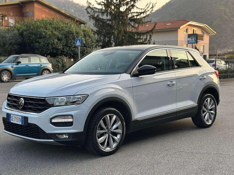 Usata VW T-Roc Advance 116 CV (85 kW) 2021 White silver metallizzato SUV