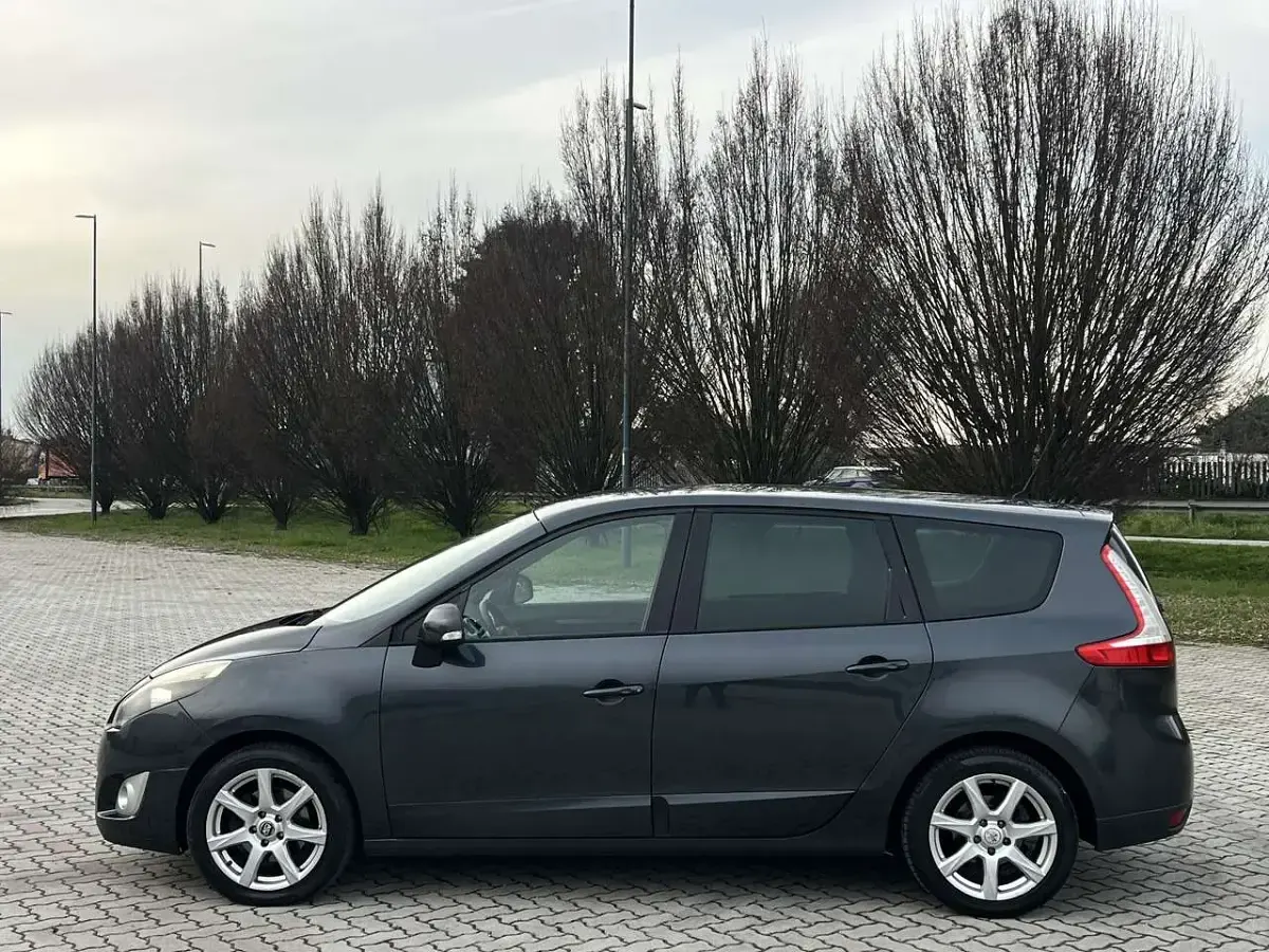 Usata Renault Scenic E-Tech Dynamique 131 CV (96 kW) 2008 Other Monovolume