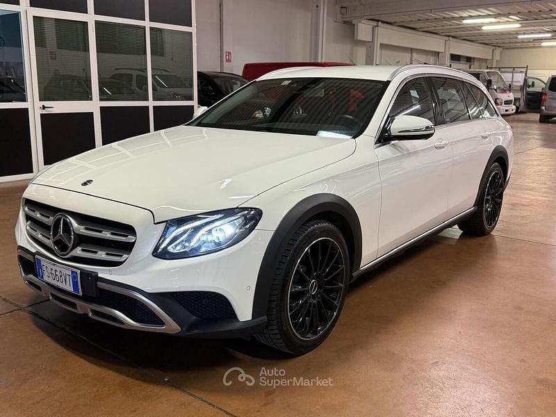 Usata Mercedes E220 All-Terrain Premium 194 CV (142 kW) 2019 Bianco Station wagon