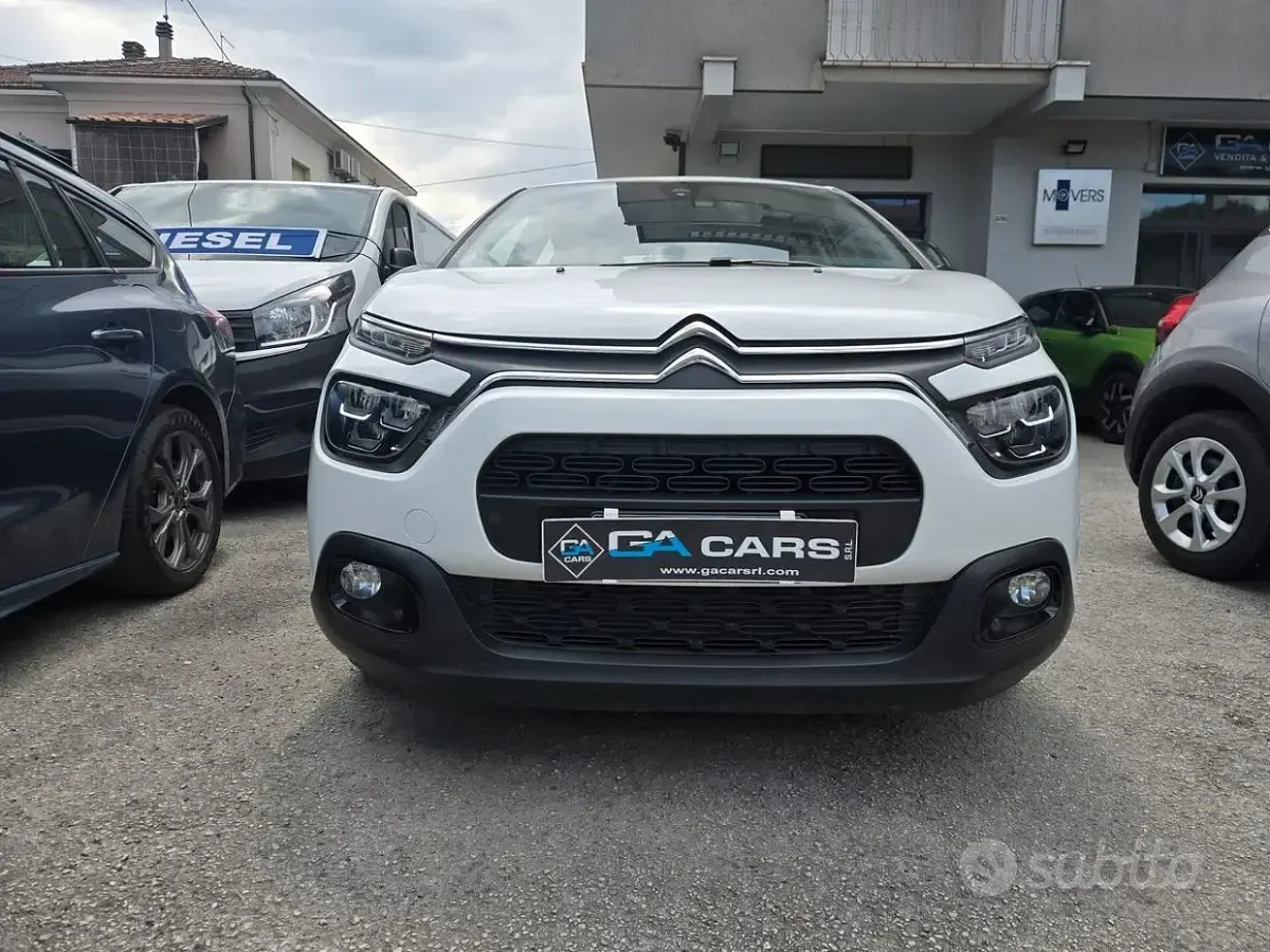 Usata Citroën C3 Shine 83 CV (61 kW) 2022 Bianco Utilitaria