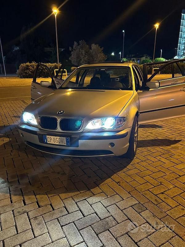 Usata BMW 320 150 CV (110 kW) 2001 Grigio Berlina