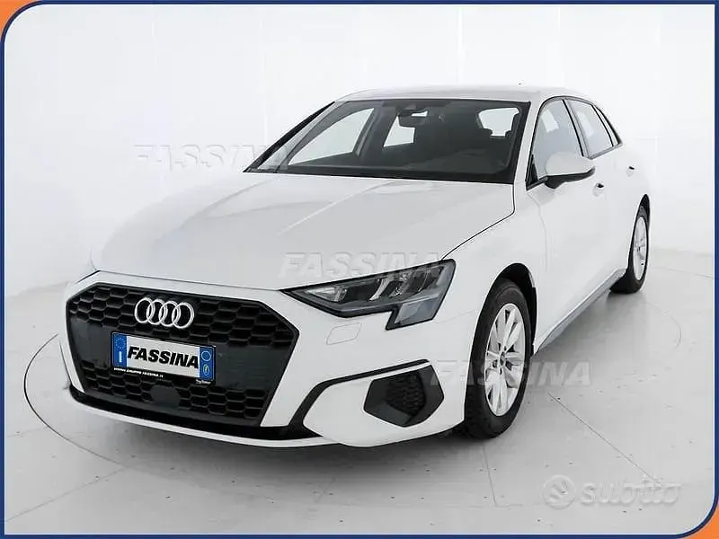Usata Audi A3 150 CV (110 kW) 2023 Bianco Berlina