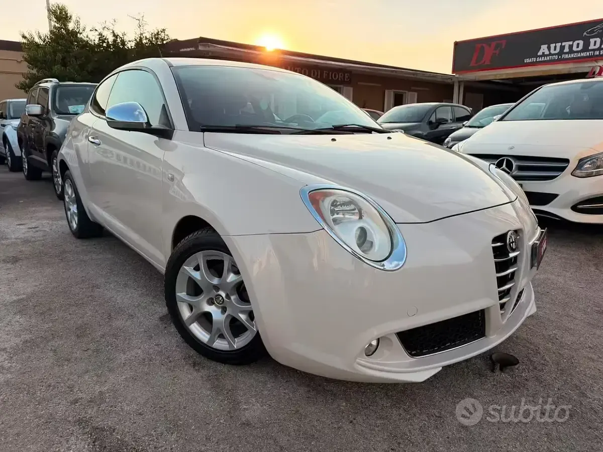 Usata Alfa Romeo MiTo Distinctive 95 CV (69 kW) 2010 Bianco Utilitaria