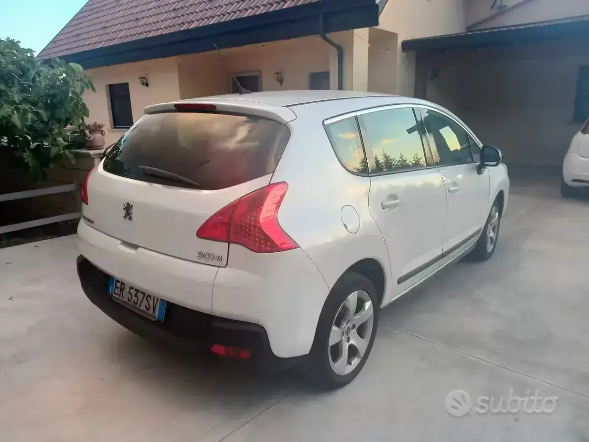 Usata Peugeot 3008 2013 Bianco Station wagon