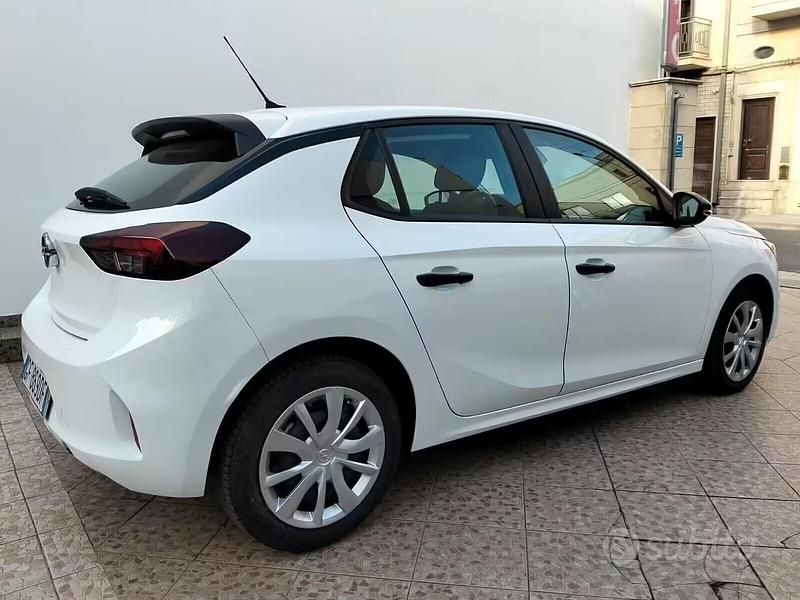 Usata Opel Corsa 101 CV (74 kW) 2021 Bianco Utilitaria