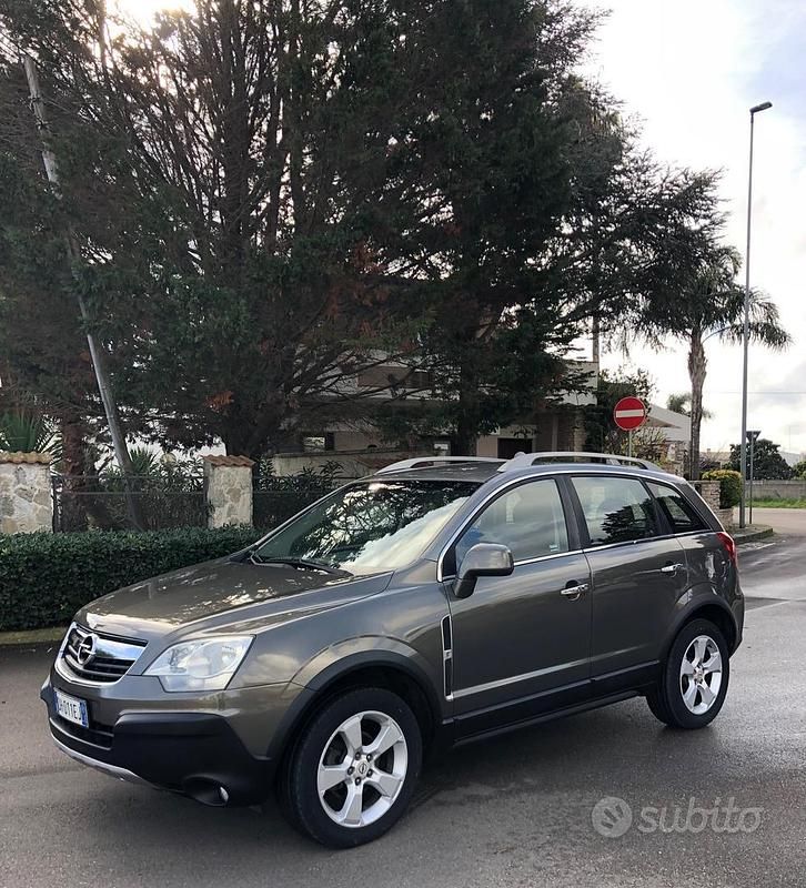Usata Opel Antara Edition 150 CV (110 kW) 2007 Grigio SUV