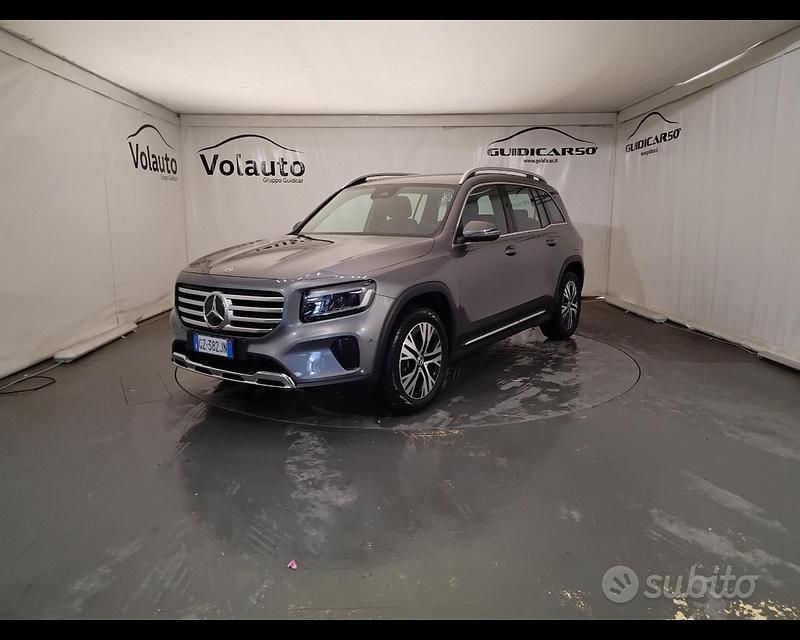 Grigio Usata 2025 Mercedes GLB180 Advanced SUV | 40.500 € (Buon prezzo) - Immagine 1/4