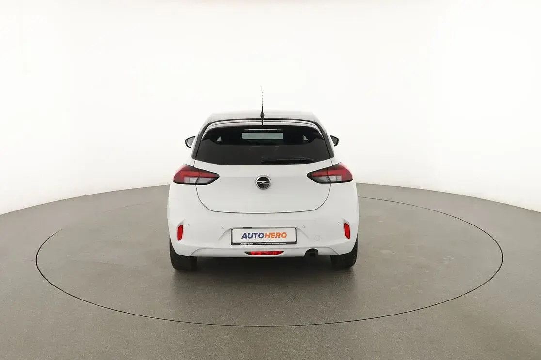 Używany Opel Corsa Elegance 75 KM (55 kW) 2020 Biały Hatchback