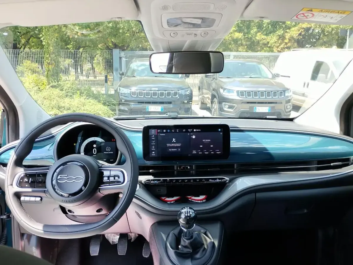 Nuova Fiat 500 65 CV (47 kW) 2025 Blu Utilitaria