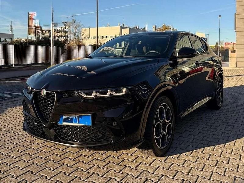 Nero Usata 2024 Alfa Romeo Tonale Sprint SUV | 28.500 € (Buon prezzo) - Immagine 1/4