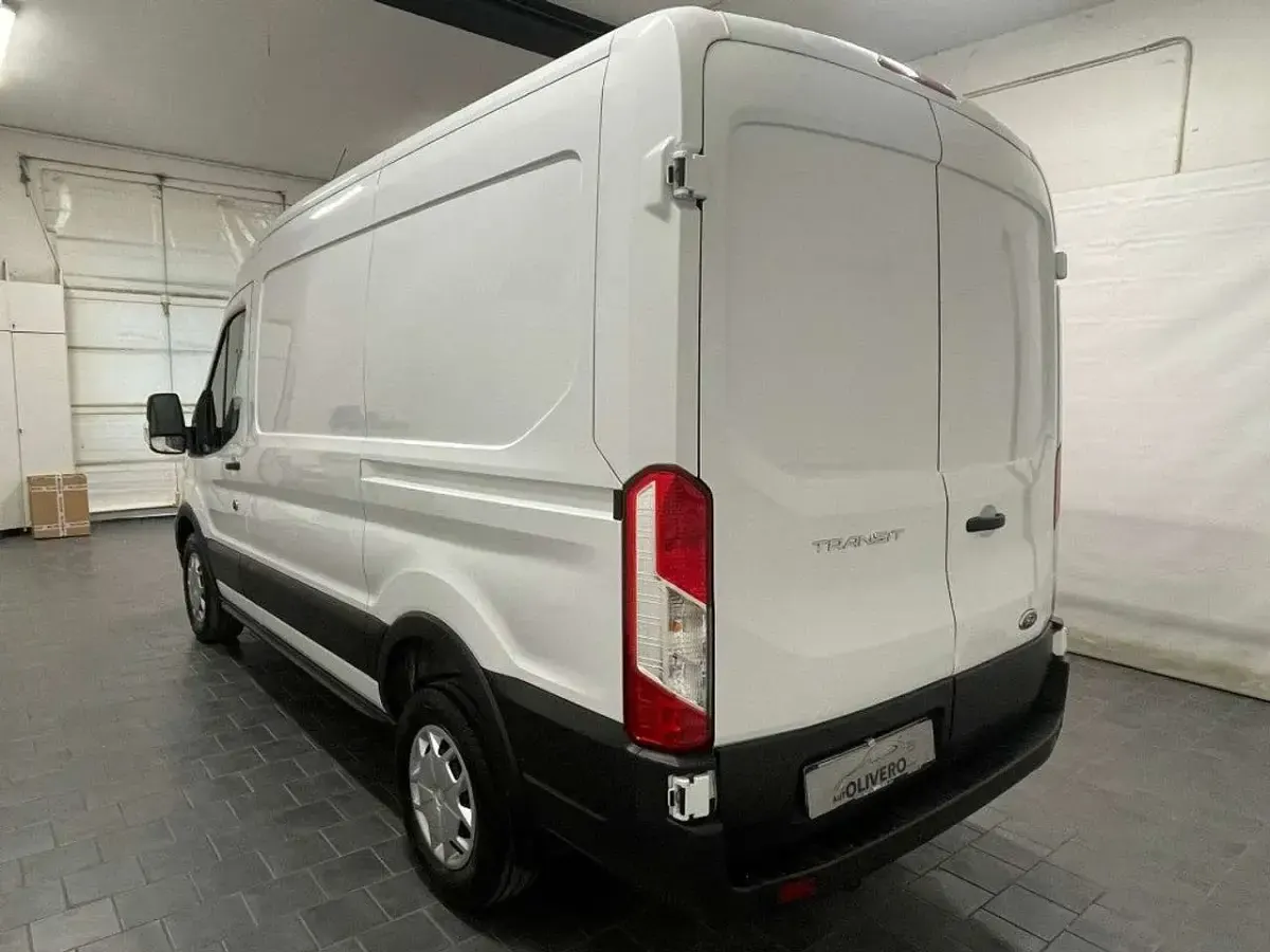 Usata Ford Transit Trend 131 CV (96 kW) 2024 Bianco Furgone