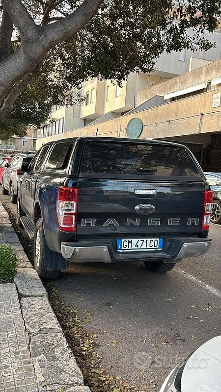 Usata Ford Ranger 170 CV (125 kW) 2022 Nero Pick-up