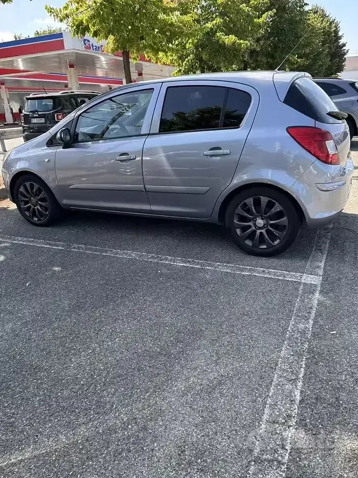 Usata Opel Corsa 60 CV (44 kW) 2008 Utilitaria