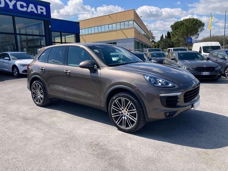 Usata Porsche Cayenne 250 CV (183 kW) 2015 Bronzo SUV