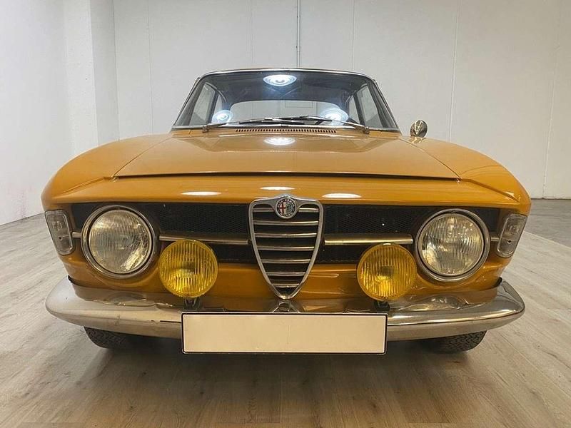 Usata Alfa Romeo GT Junior 88 CV (64 kW) 1970 Ocra Coupé