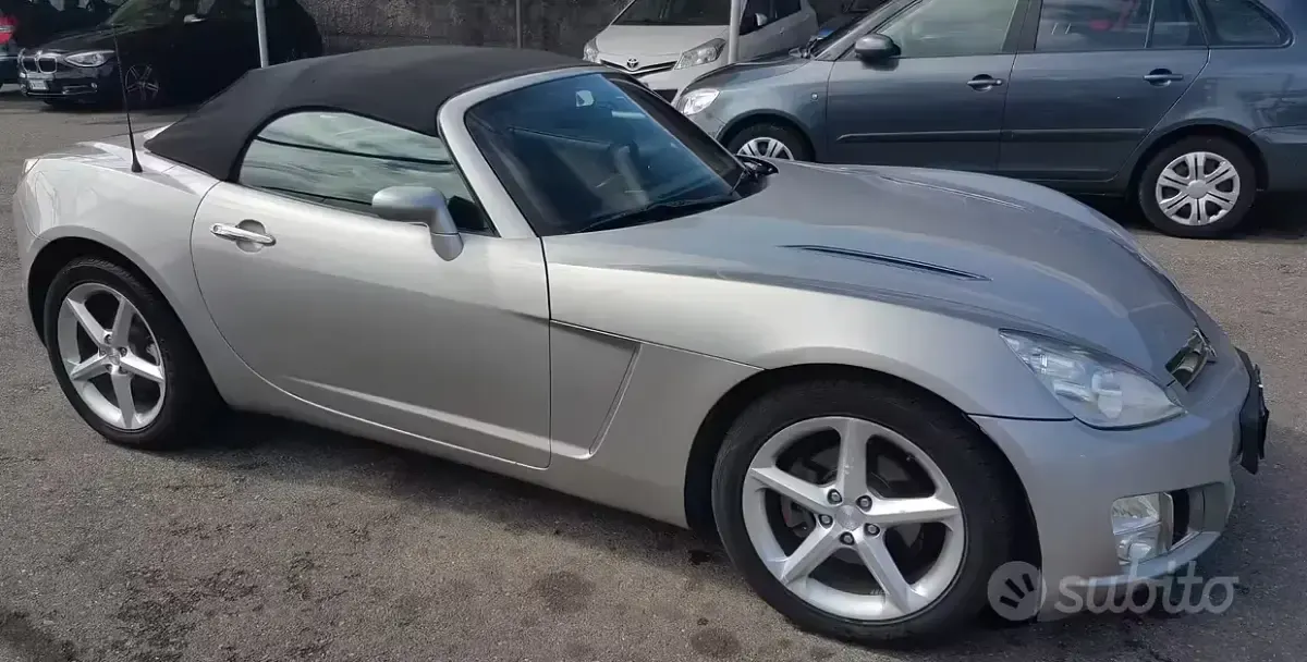 Usata Opel GT 264 CV (194 kW) 2008 Grigio Cabrio