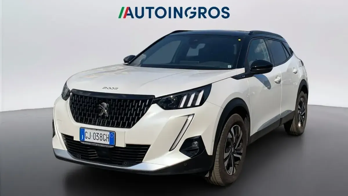 Usata Peugeot 2008 GT 131 CV (96 kW) 2022 SUV