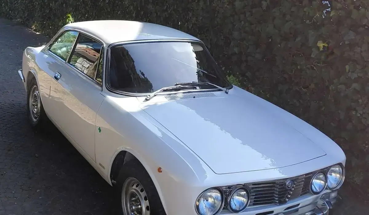 Usata Alfa Romeo 2000 131 CV (96 kW) 1975 Bianco Coupé