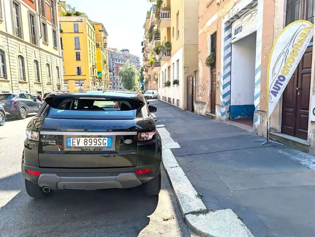 Usata Land Rover Range Rover evoque 150 CV (110 kW) 2014 Nero SUV