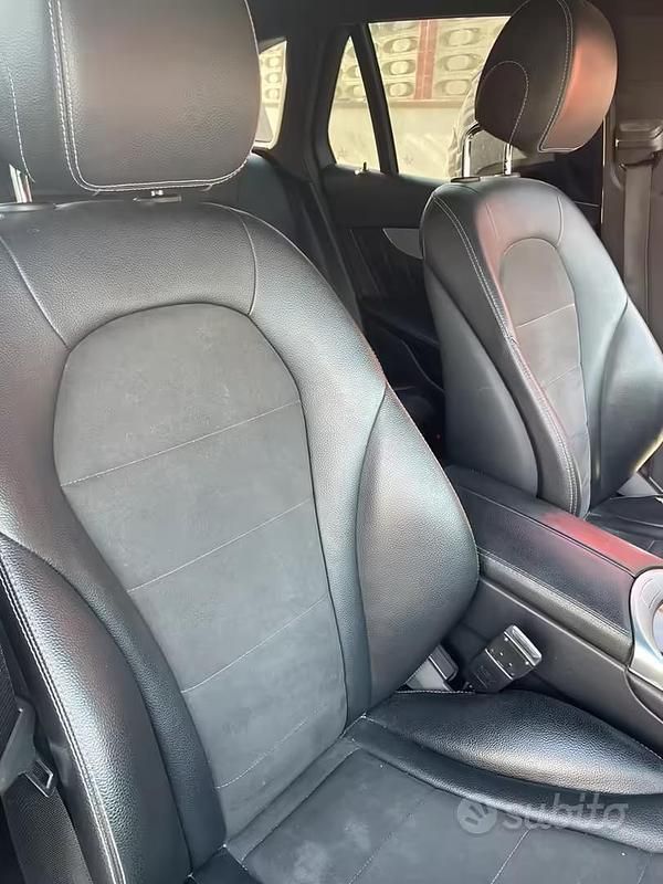 Usata Mercedes GLC220 Premium 170 CV (125 kW) 2016 Nero SUV