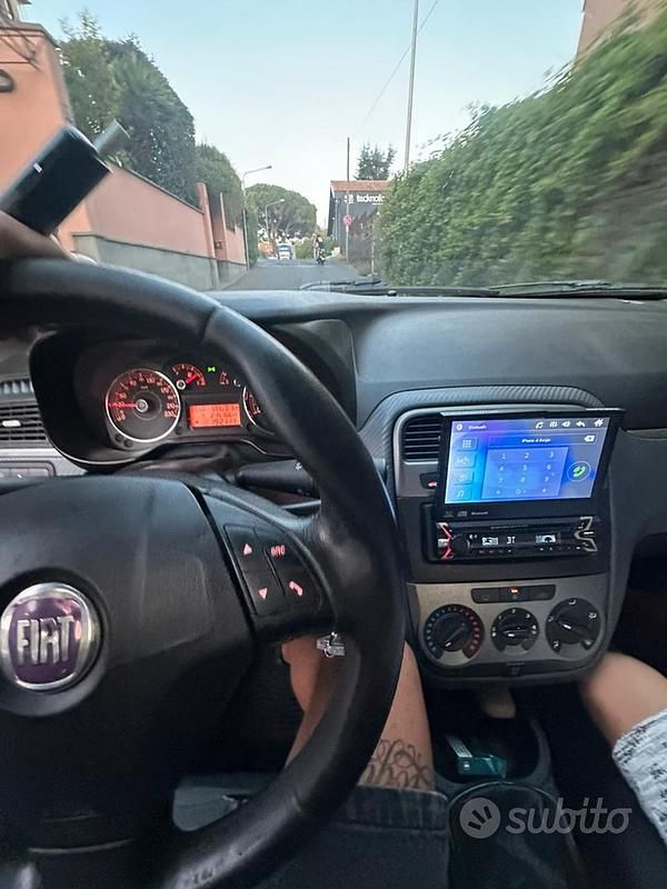 Usata Fiat Punto 77 CV (56 kW) 2009 Grigio Utilitaria