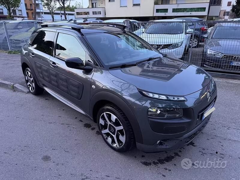 Occasion Citroën C4 Shine 100 ch (73 kW) 2017 Gris Berline