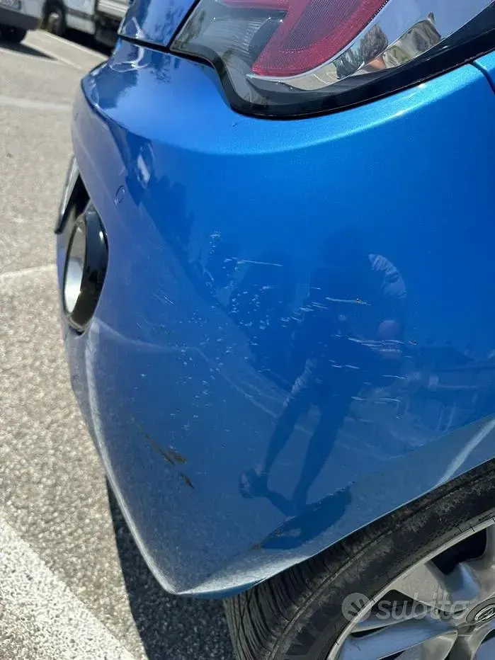Usata Opel Adam Jam 87 CV (63 kW) 2017 Bluazzurro Utilitaria