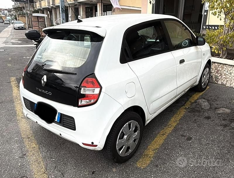 Usata Renault Twingo 70 CV (51 kW) 2017 Utilitaria
