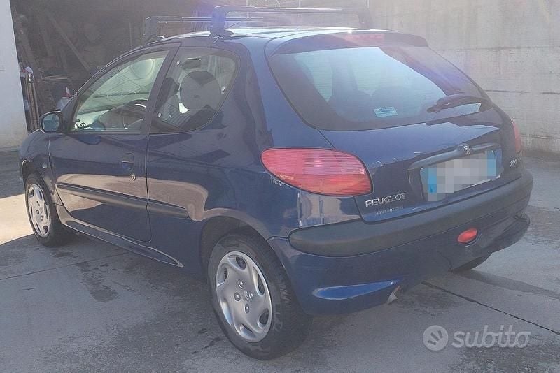 Usata Peugeot 206 60 CV (44 kW) 2002 Blu Utilitaria
