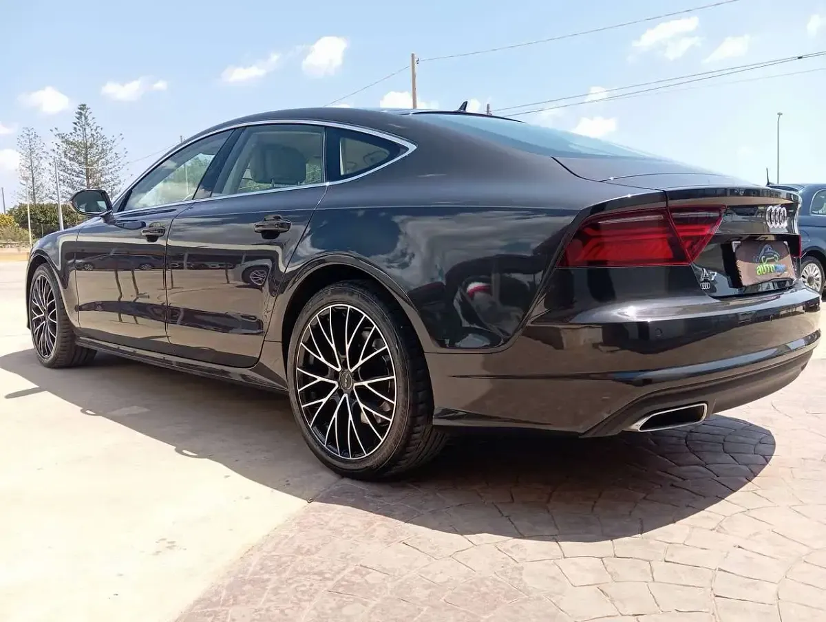 Usata Audi A7 Sportback Business 272 CV (200 kW) 2017 Nero Utilitaria