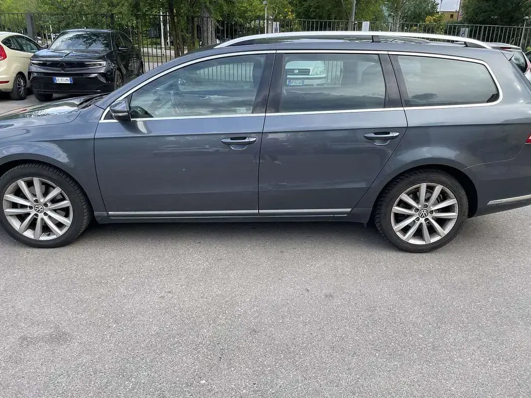 Usata VW Passat Highline 140 CV (102 kW) 2011 Station wagon