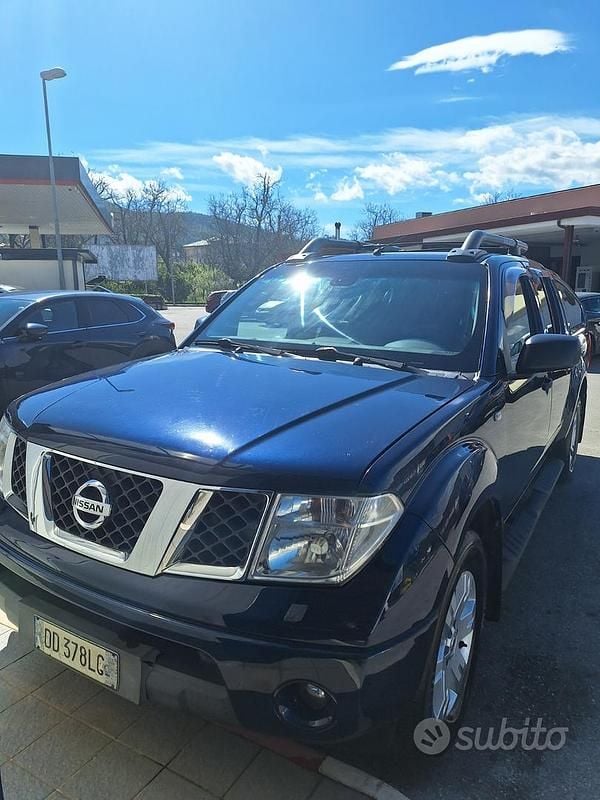 Usata Nissan Navara 174 CV (127 kW) 2006 Blu Pick-up