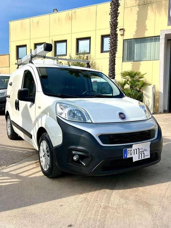 Usata Fiat Fiorino 80 CV (58 kW) 2017 Bianco Monovolume
