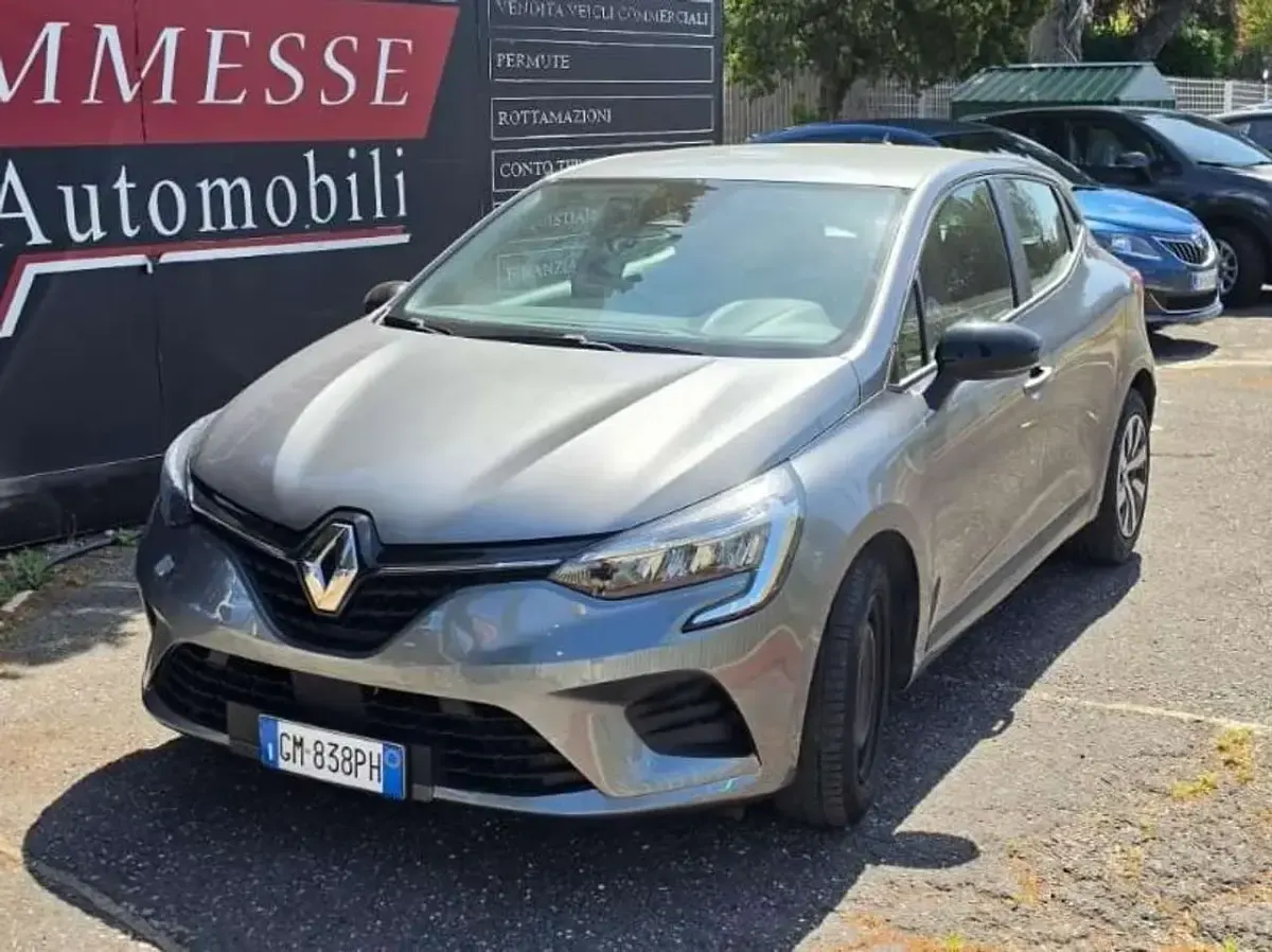 Gebraucht Renault Clio V Equilibre 91 PS (66 kW) 2023 Grau Limousine