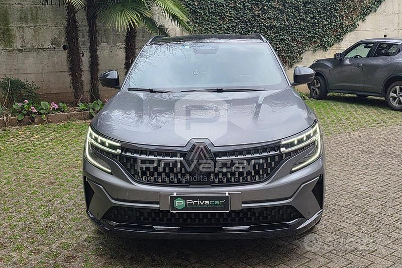 Usata Renault Austral Iconic Esprit Alpine 200 CV (147 kW) 2023 Grigio SUV