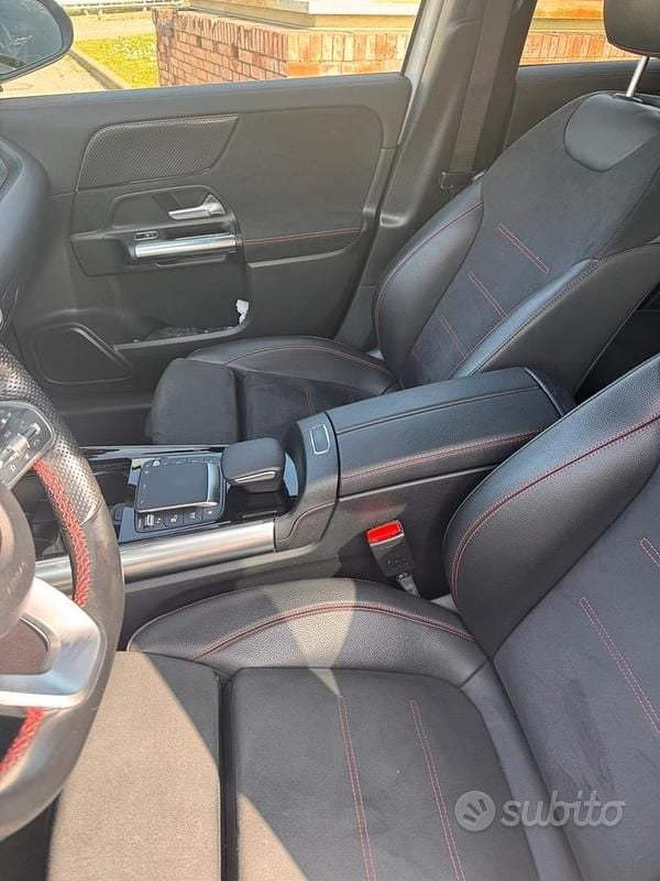 Usata Mercedes GLA200 Executive 150 CV (110 kW) 2021 Bianco SUV