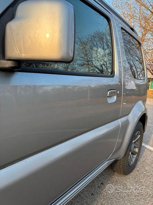 Usata Suzuki Jimny 2014 Grigio SUV