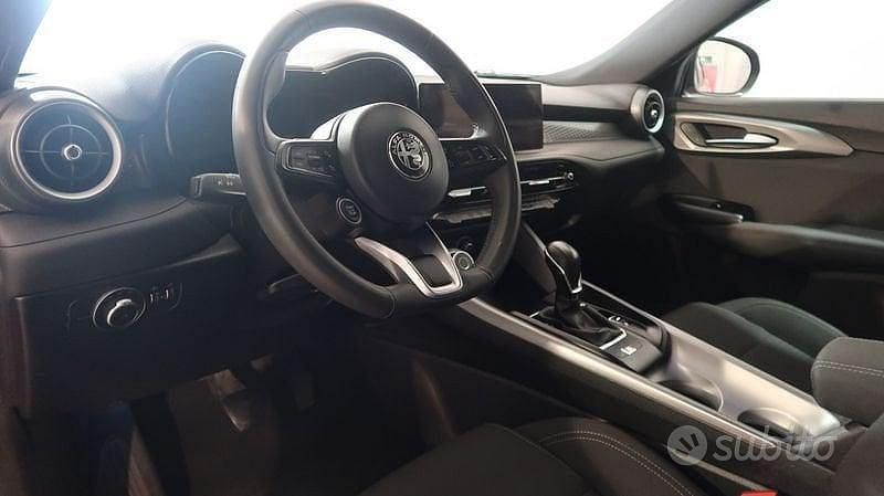 Usata Alfa Romeo Tonale Super 131 CV (96 kW) 2023 Rosso SUV