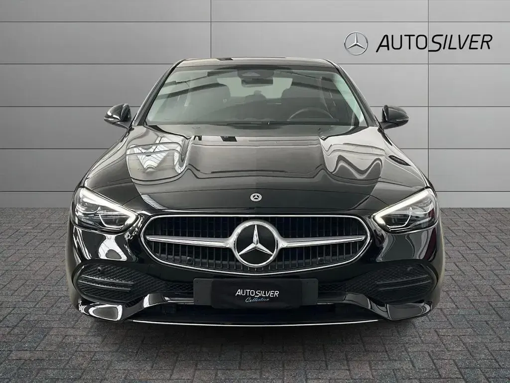 Usata Mercedes C200 Advanced 163 CV (119 kW) 2025 Nero / pastello Berlina