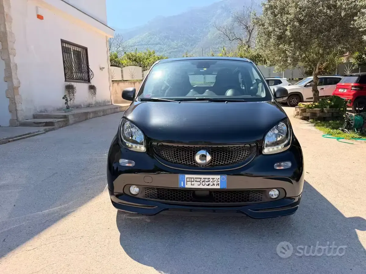 Usata Smart ForFour Brabus 71 CV (52 kW) 2019 Nero Utilitaria