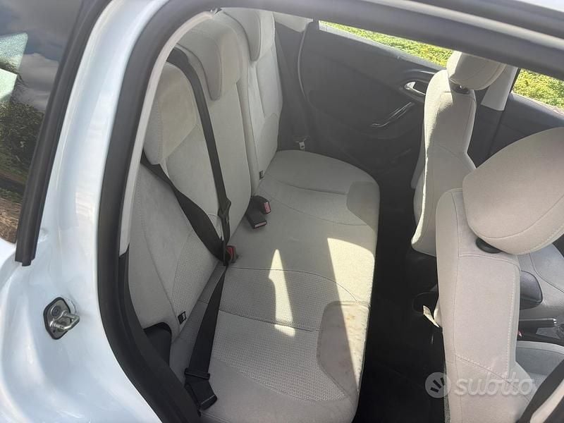 Usata Citroën C3 Exclusive 75 CV (55 kW) 2016 Bianco Berlina